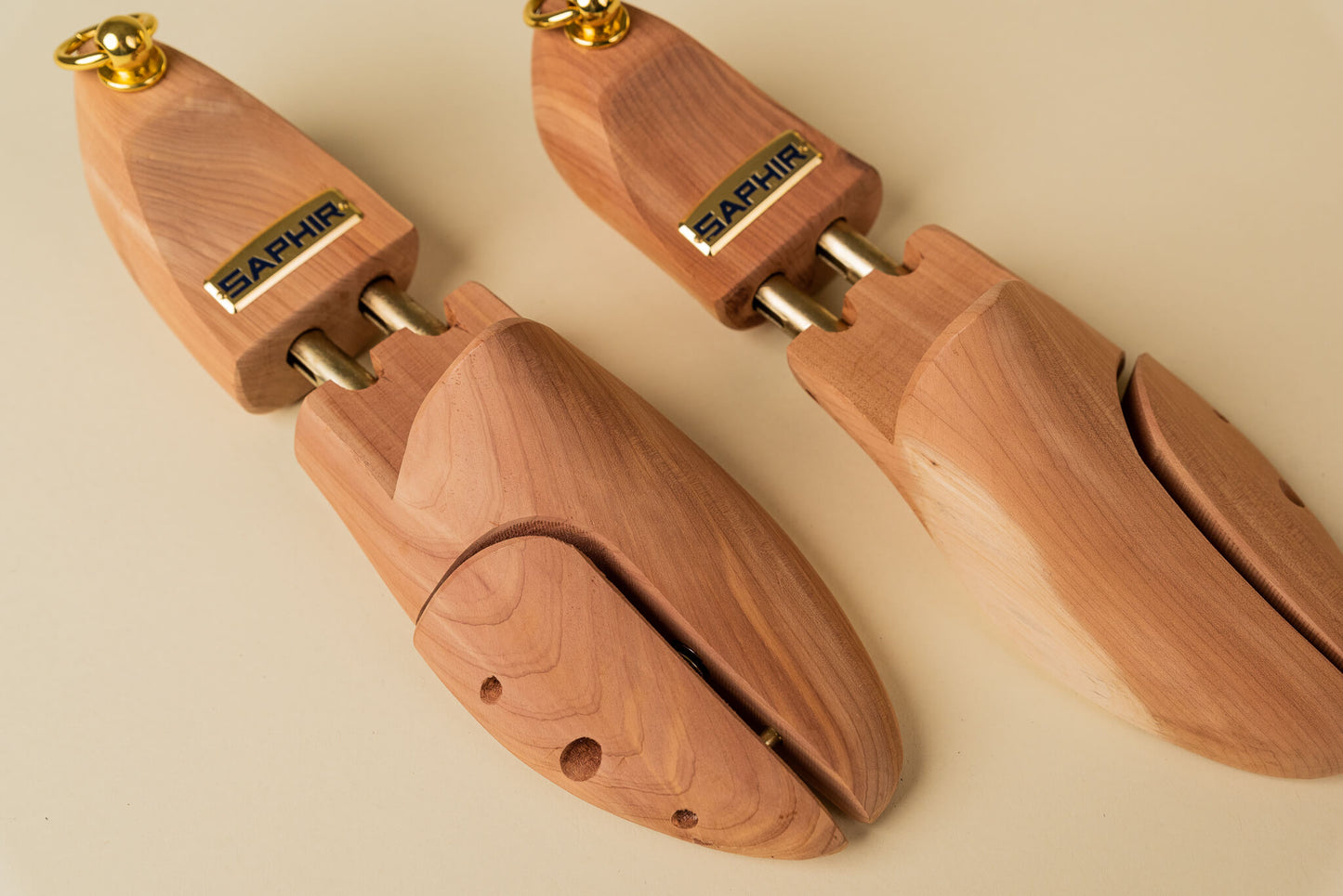 Saphir Beauté du cuir Cedar Shoe Trees - Brillare 2