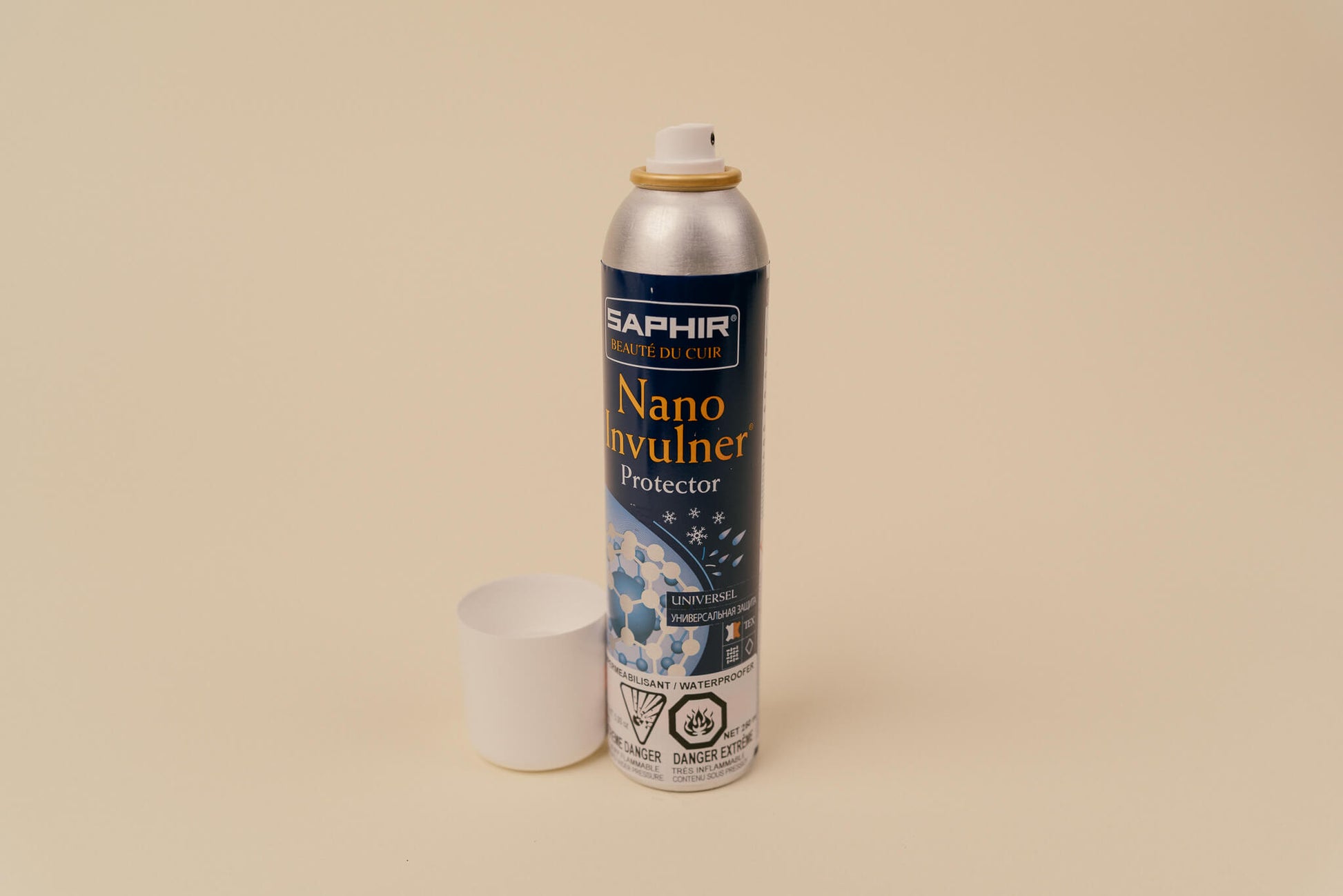 Saphir Beauté Du Cuir Nano Invulner water proofing spray for suede boots and suede shoes