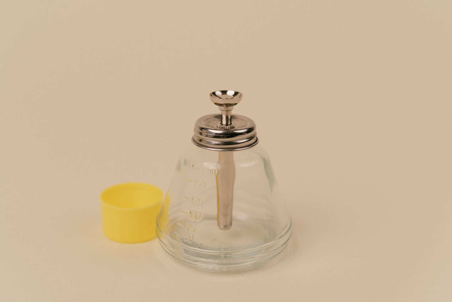 Brillaré water drop glass dispenser for polishing shoes and boots
