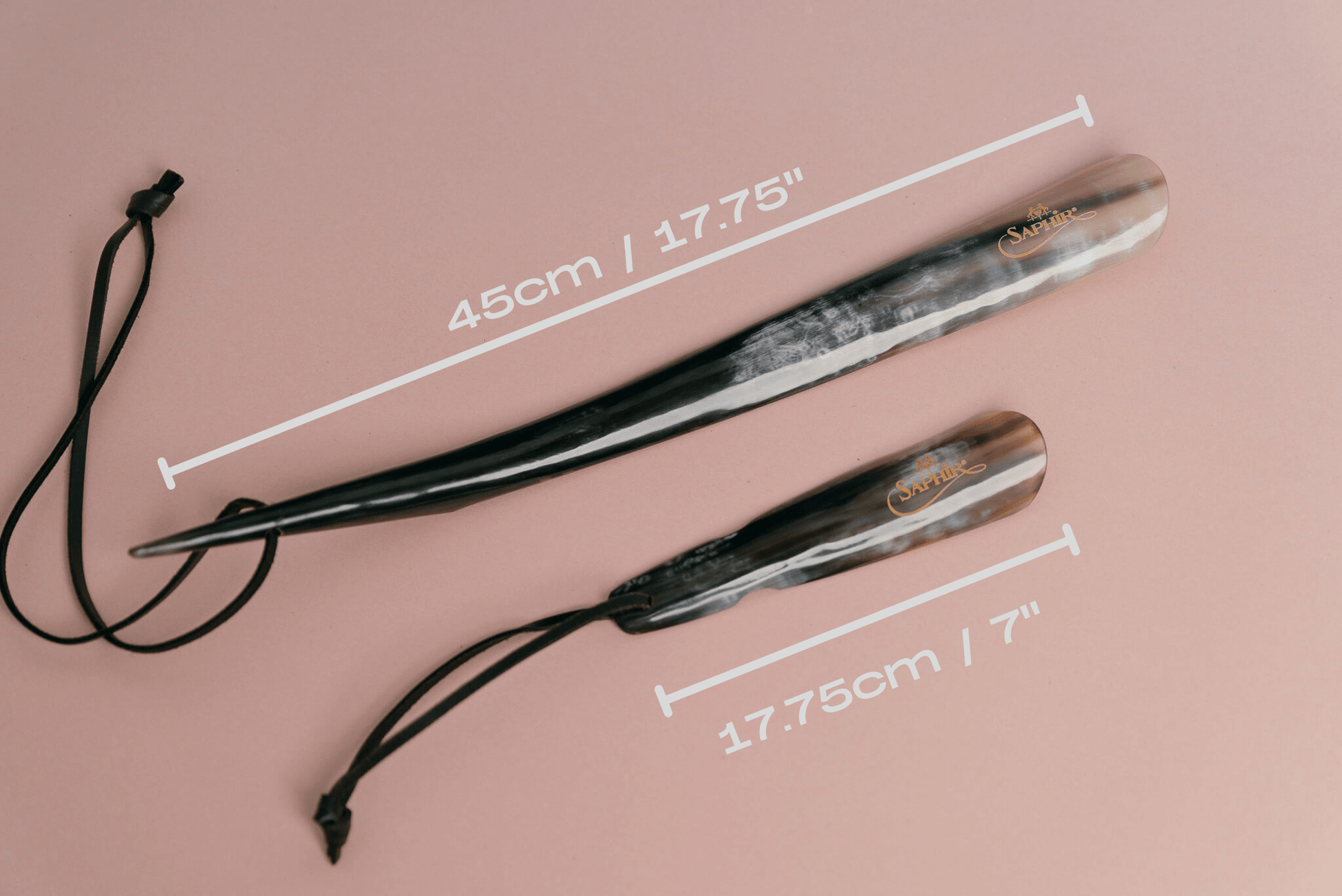 Saphir Medaille d'or buffalo horn shoe horn size comparison picture.