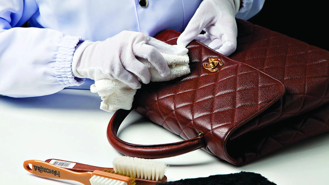 Step-by-step Usage of Louis Vuitton Mini Care Set