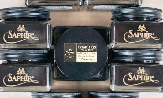 Saphir medaille d'or 1925 pommadier cream shoe polish displayed for blog in dark brown and green