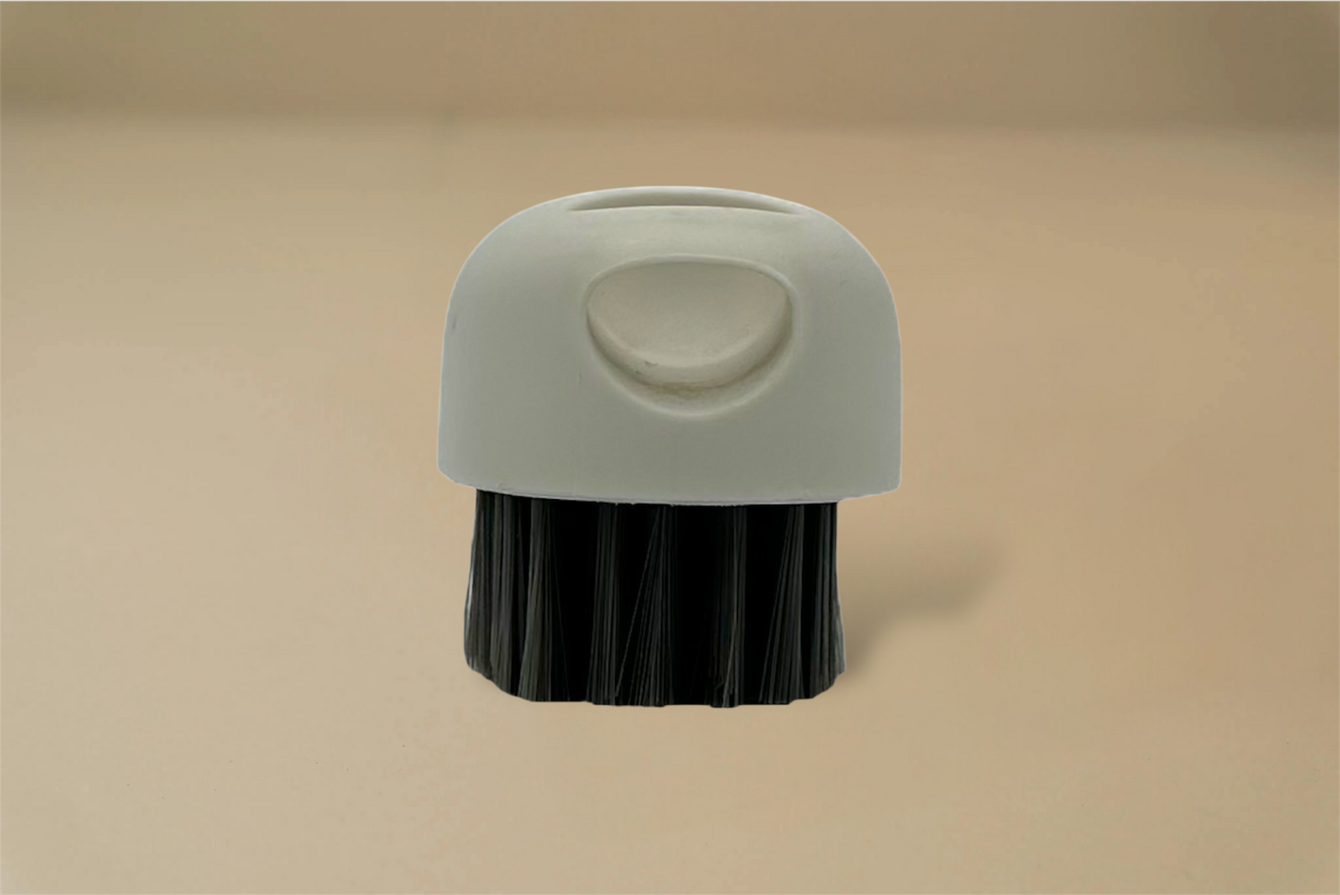 Plastic 4" Sneaker Brush W/ Plastic Bristles - Brillaré Leather Care - 2