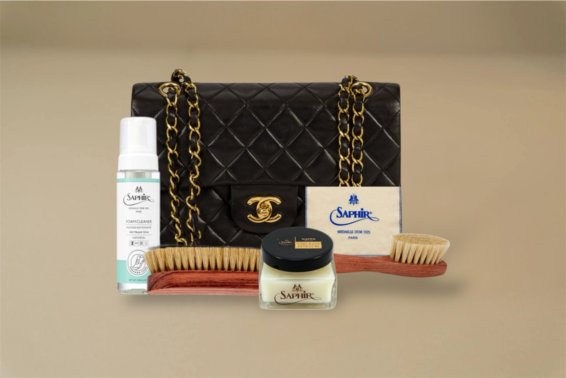 CHANELのケアセット Chanel Care Set – 5 Items – Brillaré - Official Saphir Reseller