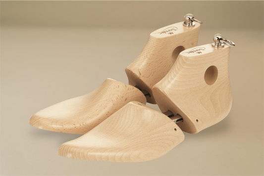 Saphir Medaille d'Or 1925 Beech Wood Luxury Shoe Trees for Boots - Brillaré Leather Care - 1 