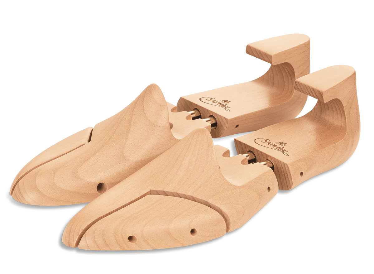 Saphir Medaille d'Or Beech Wood Luxury Shoe Trees for Oxfords and Loafers. Brillare is a Saphir reseller in Calgary, Alberta, Canada offering the best for shoe shines and polish.