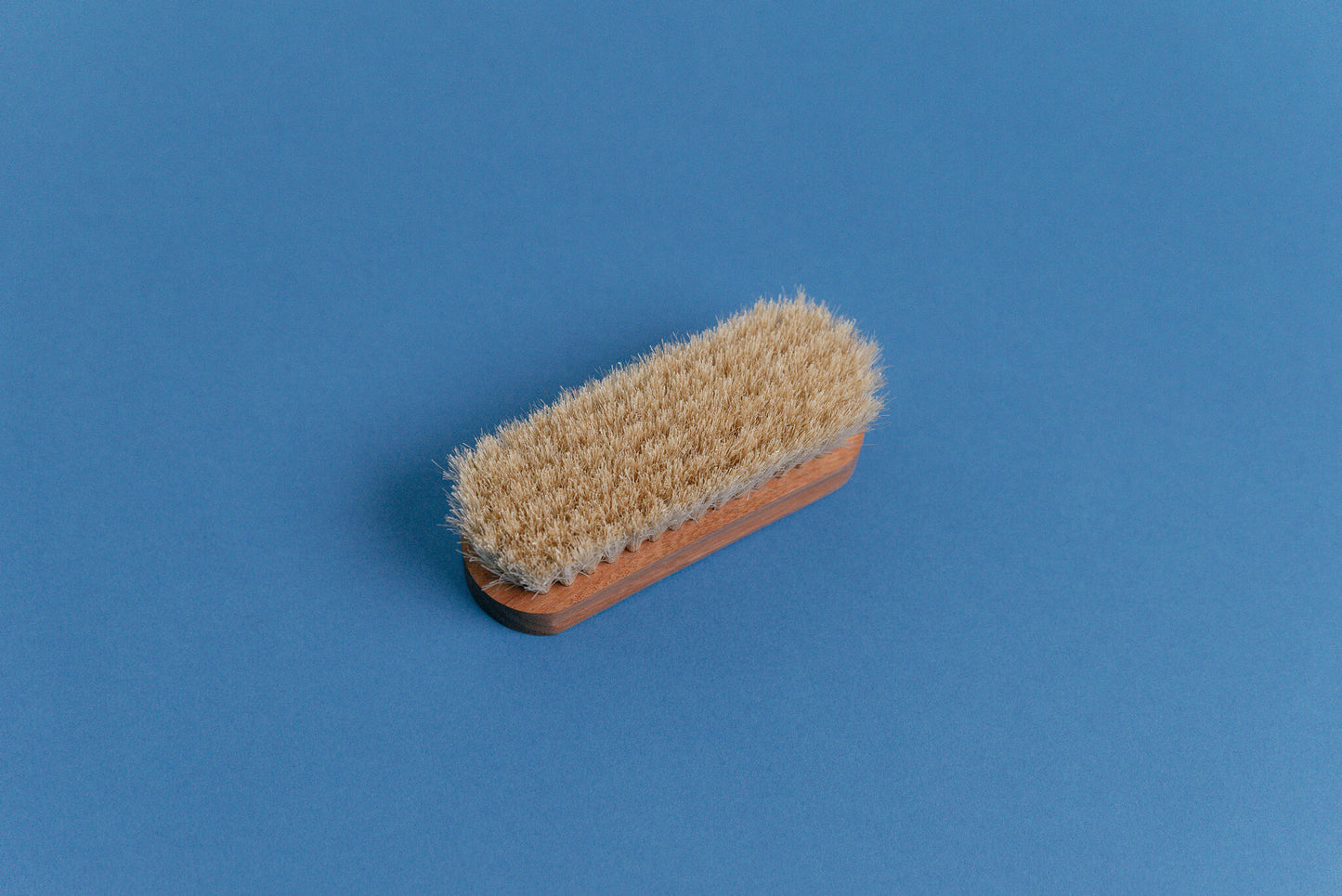 Saphir Medaille d'Or Mini Horse Hair Brush close up of bristles 2