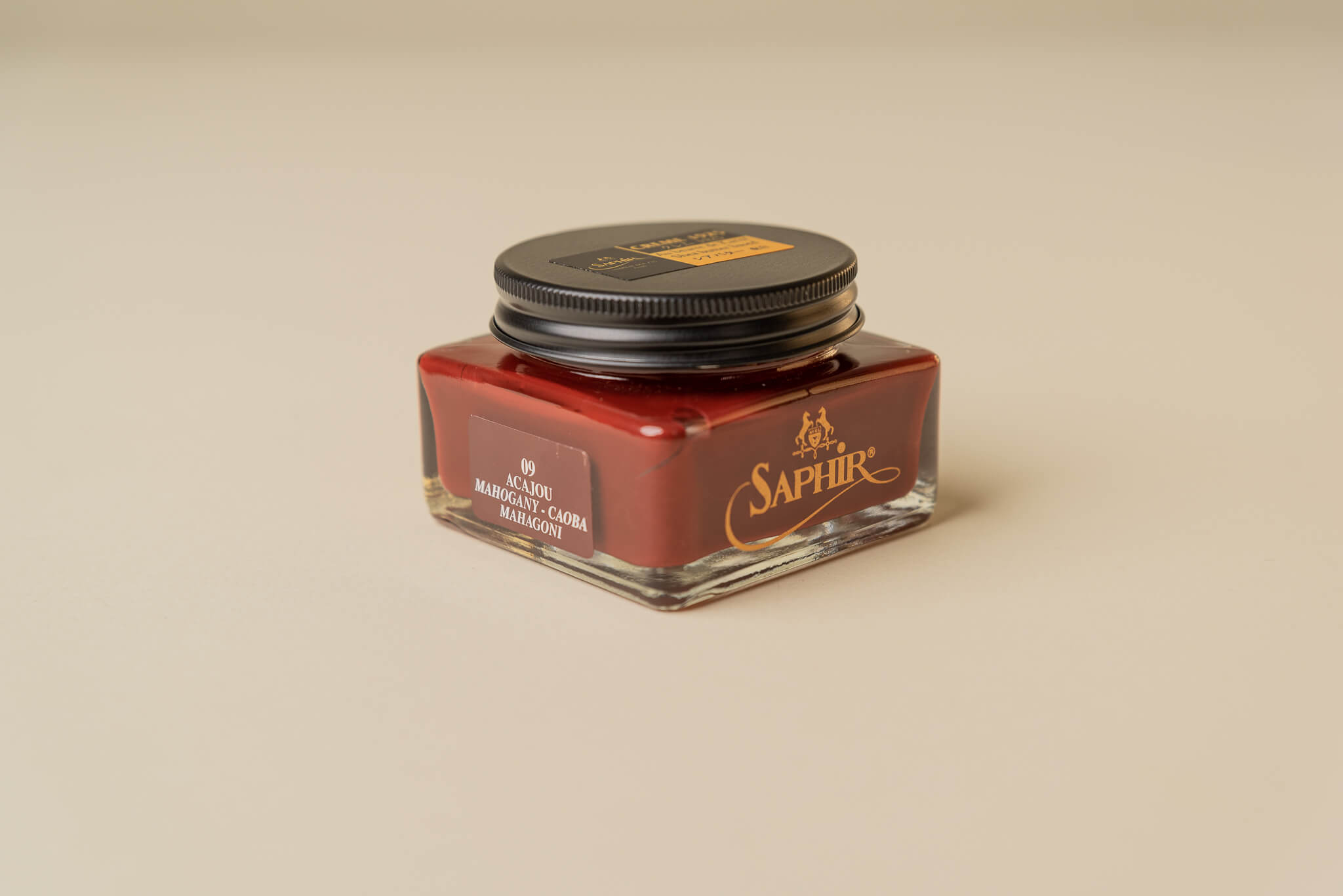 Saphir 2025 cognac cream