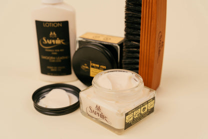 Brillaré Minimalist Shoe Care Kit photo. Contains Saphir Medaille d'or Horse hair polish brush, leather lotion, pommadier 1925 cream polish, and renovateur renovating cream polish 4 close up of the reno